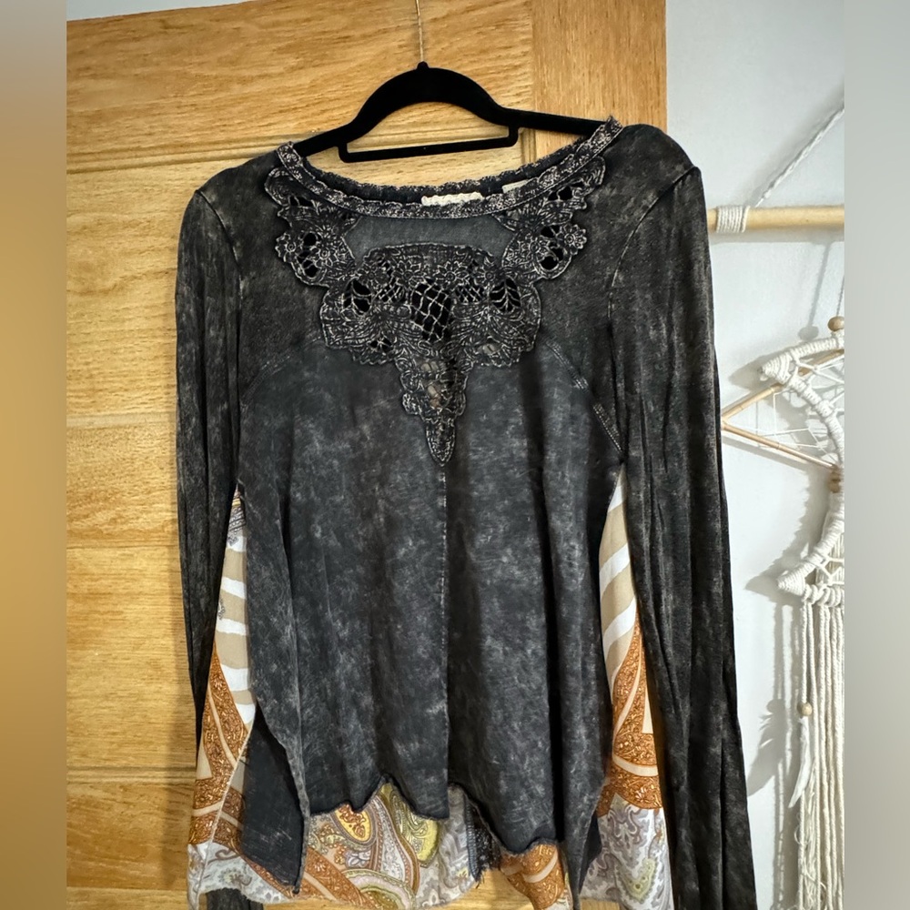 Gimmicks By BKE Top